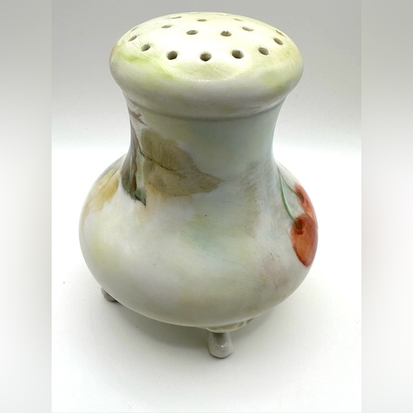 Rare-Signed Victorian Hand Painted Cherry Fruit Porcelain Powder Shaker - Picture 9 of 9